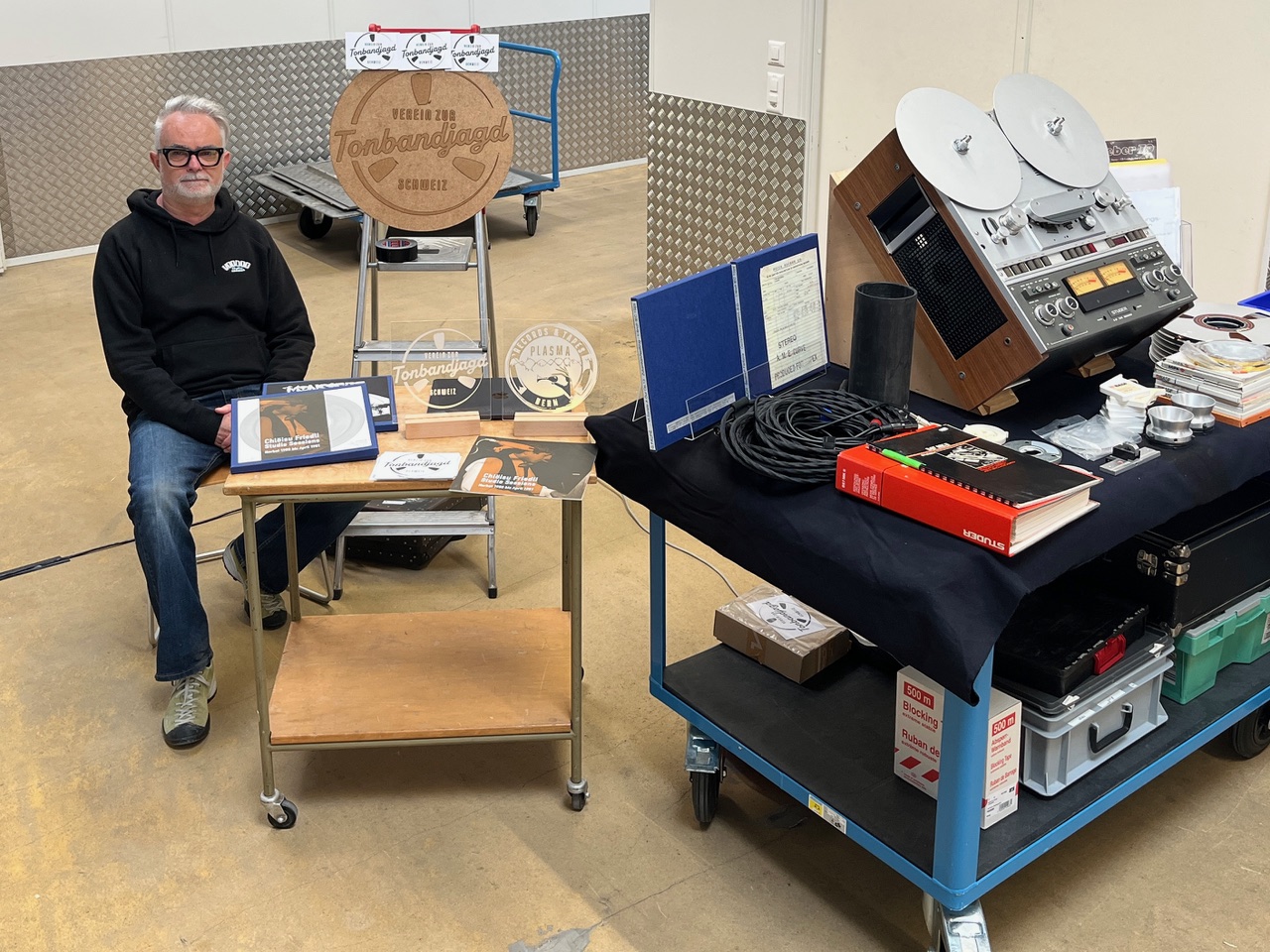 Promo Aktion des Vereins Tonbandjagd & Plasma Records am Classic Analog Vinyl Day in Bern